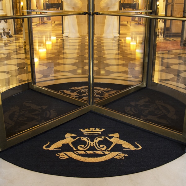 Tapis d'entrée design pour entreprises et particuliers